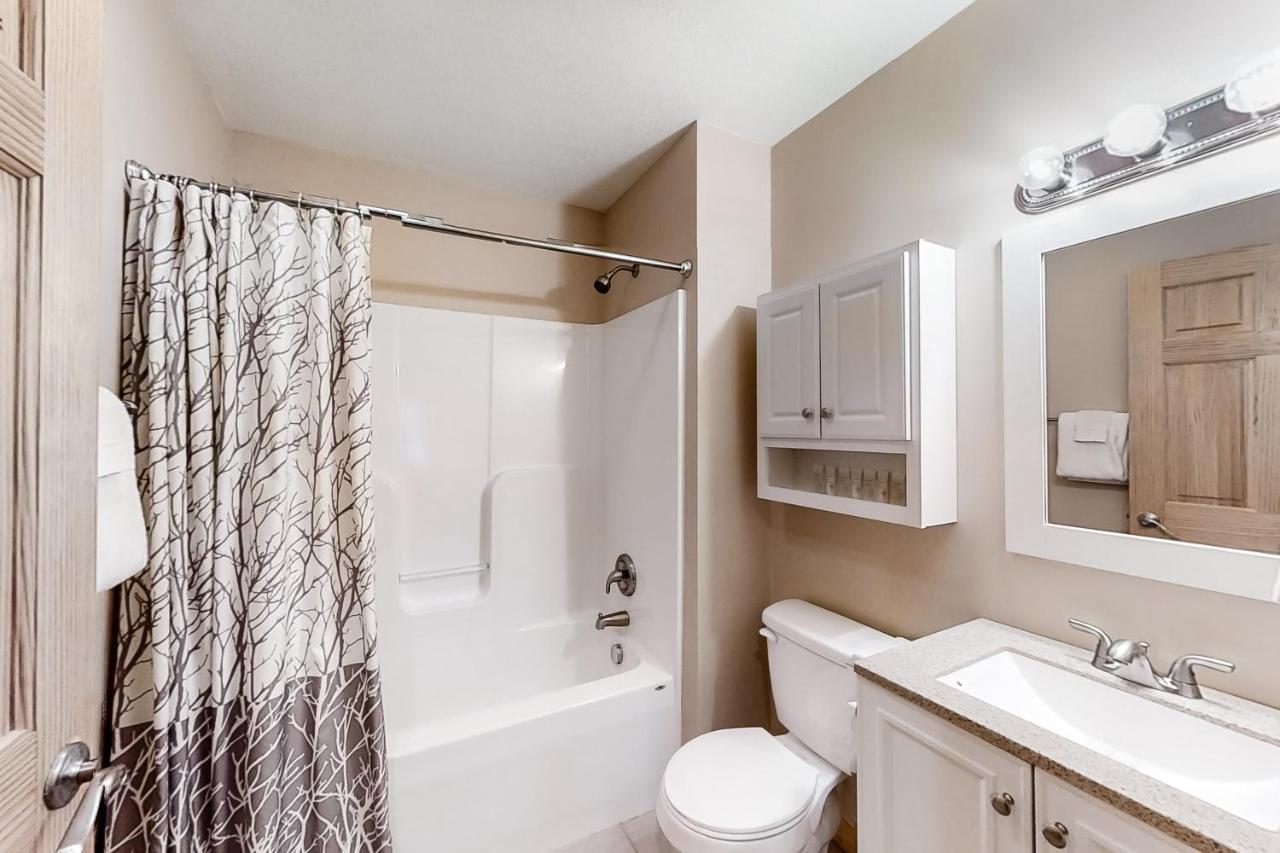 3 Bed 2 Bath Vacation Home In Whittier Esterno foto