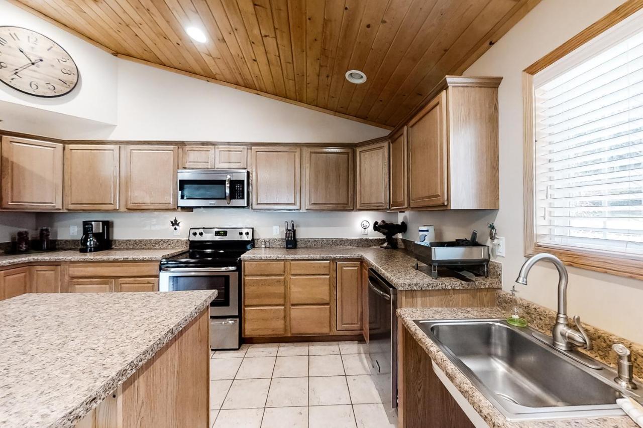 3 Bed 2 Bath Vacation Home In Whittier Esterno foto