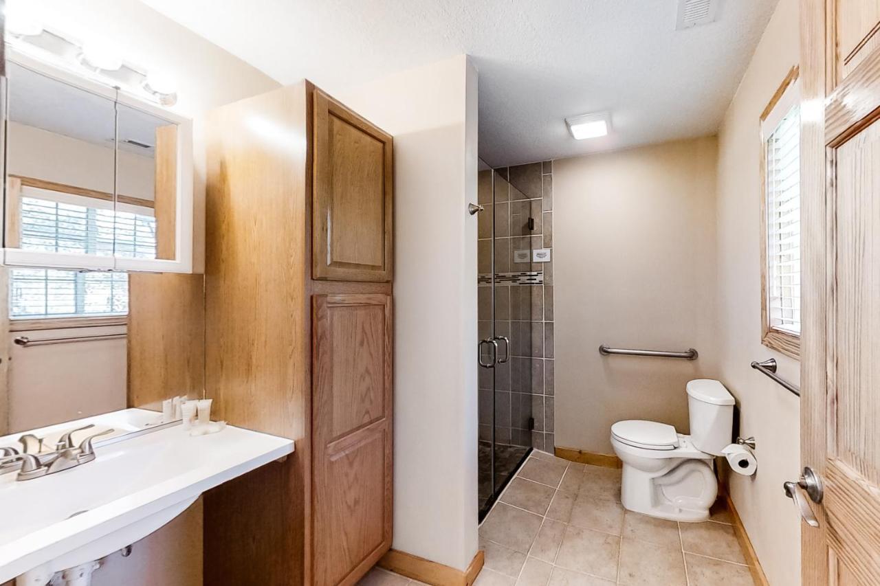 3 Bed 2 Bath Vacation Home In Whittier Esterno foto