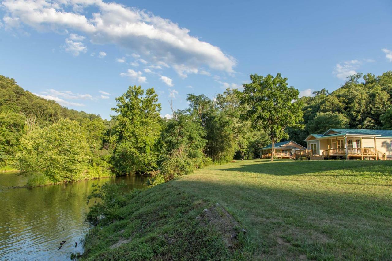 3 Bed 2 Bath Vacation Home In Whittier Esterno foto